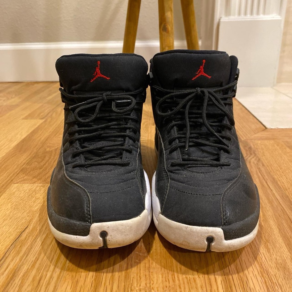Black Nike Jordans